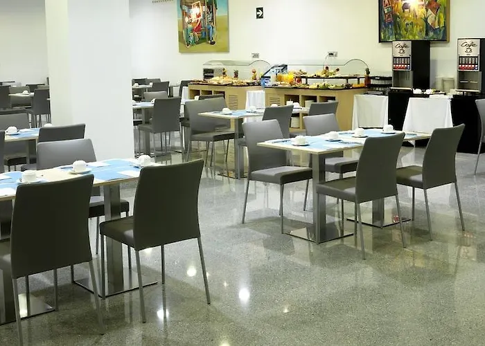 Nh La Avanzada Hotel 4*