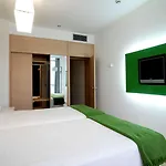 Nh La Avanzada Hotel 4*