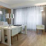 Nh La Avanzada Hotel