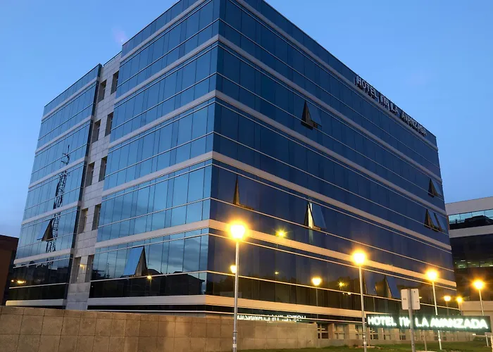 Nh La Avanzada Hotel