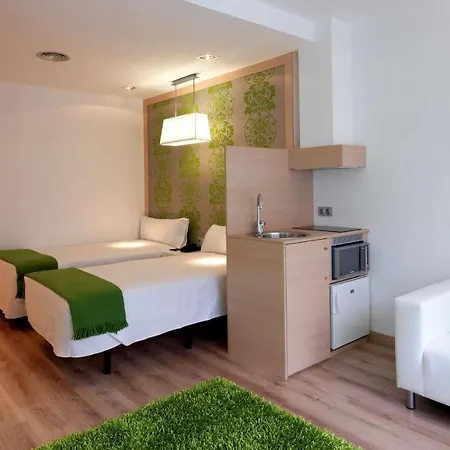 Nh La Avanzada 4* Лехона